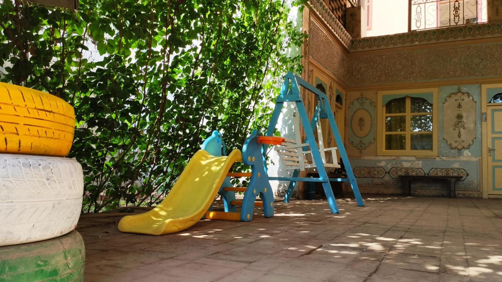 New Dap Hostel Turpan ภายนอก รูปภาพ